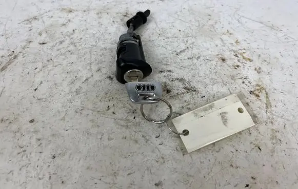 Audi Q5 SQ5 Front door lock (next to the handle) 80B837167A