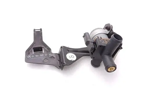 Mercedes-Benz GLE (W166 - C292) Webasto circulation pump for autonomous heater A0005062864 1147412163 67748C1506