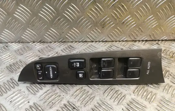 Lexus IS 220D-250-350 Electric window control switch 8404053070