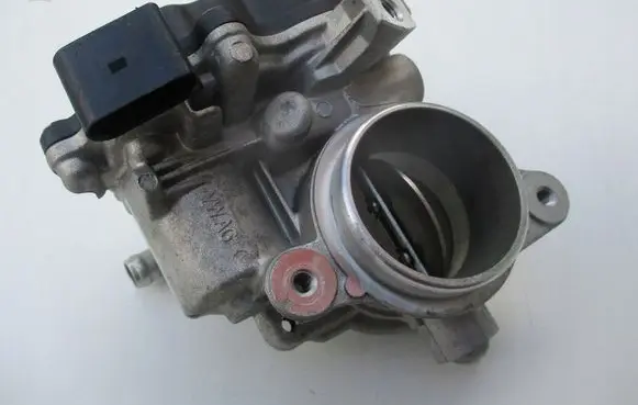 Skoda Rapid (120G, 130G, 135G) Throttle body valve 04L128063R