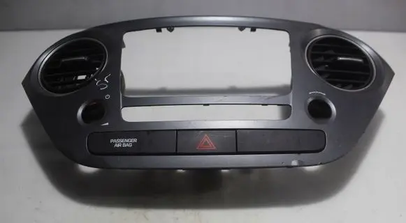 Hyundai i10 Dashboard air vent grill cover trim 