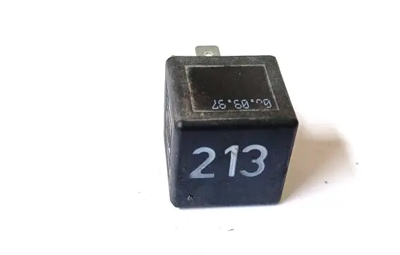 Audi A4 S4 B5 8D Other relay 443951253J