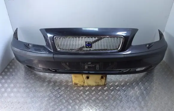 Volvo V70 Front bumper 2D08000576138