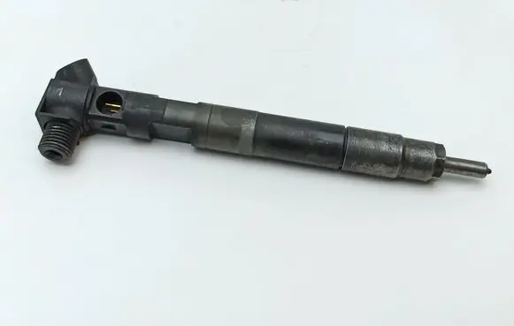 Mercedes-Benz E W212 Fuel injector A6510704987