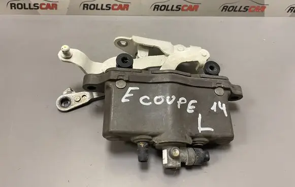 Mercedes-Benz E C207 W207 Bonnet Pedestrian Airbag Actuator A2129067701 19033900016 2129067701