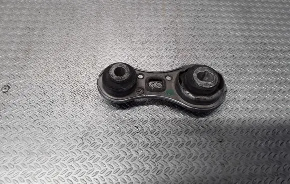 Renault Megane II Gearbox mount 8200103263