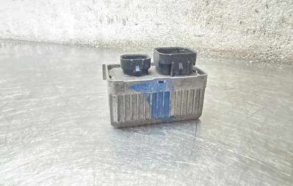 Opel Astra H Glow plug pre-heat relay 0522122601