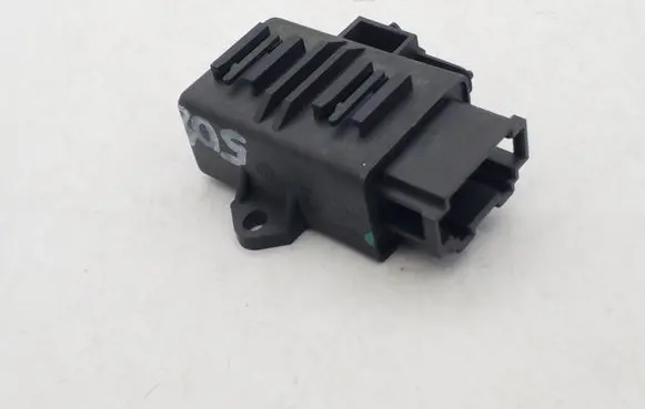 Volkswagen Tiguan Seat heating relay 1K0959772
