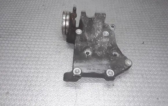 Nissan Primera A/C compressor mount bracket 11910BM700