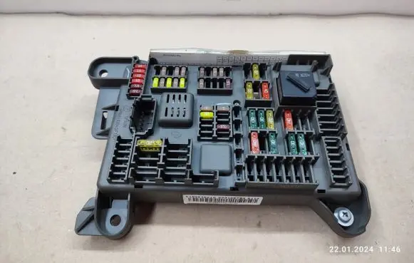 BMW X6 E71 Fuse module 693168704