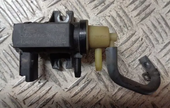 Ford Fiesta Turbo solenoid valve CM5G9F490AA