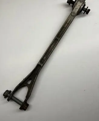 Dodge Challenger Rear control arm 68210633AA