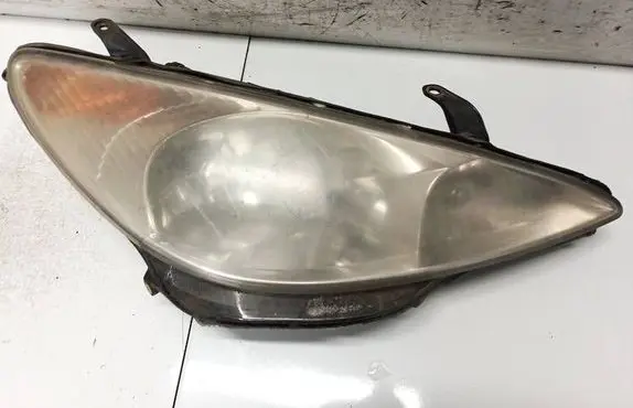 Toyota Previa (XR30, XR40) II Headlight/headlamp 