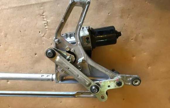 Audi Q5 SQ5 Front wiper linkage and motor 80B955023A