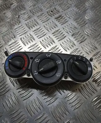 Ford Focus Climate control unit 98AB18C419