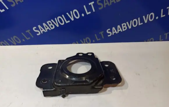 Volvo S60 Engine mounting bracket 30784277