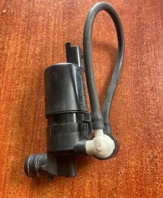 Dacia Duster Windscreen/windshield washer pump 286200851R 8200295685 8200067015