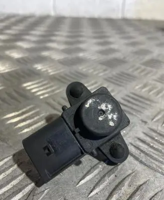 BMW 3 E90 E91 Air pressure sensor 7556620