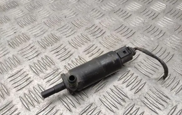 Skoda Superb B6 (3T) Windscreen/windshield washer pump 3B7955681