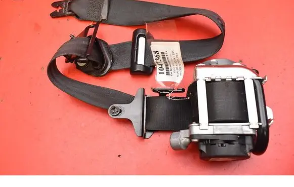 Volvo V60 Front seatbelt P39818841