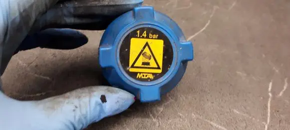 Citroen Saxo Radiator trim 