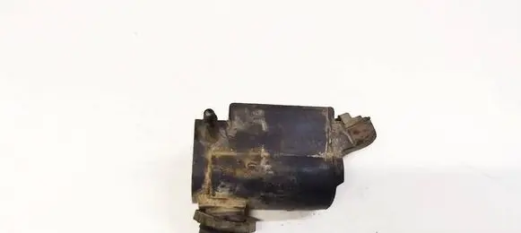KIA Carens II Windscreen/windshield washer pump
