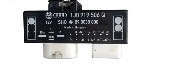 Volkswagen Polo IV 9N3 Coolant fan relay 1J0919506Q