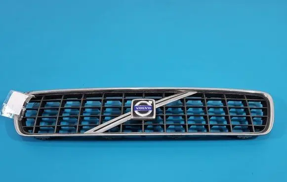 Volvo V50 Front bumper upper radiator grill 08620116 IMPRK1579825