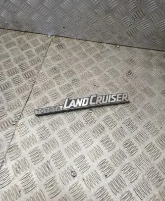 Toyota Land Cruiser (FJ60) Other badges/marks 