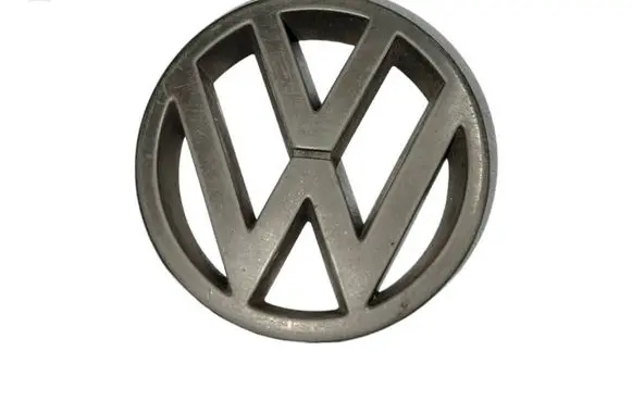 Volkswagen PASSAT B3 Manufacturer badge logo/emblem 357853601E