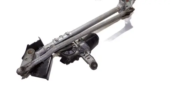 Front wiper linkage