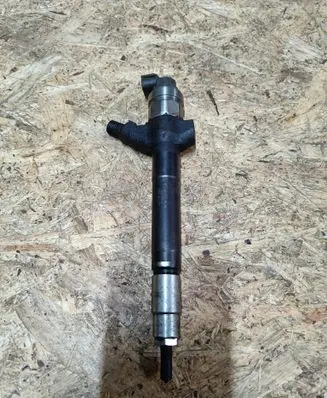 Fuel injector