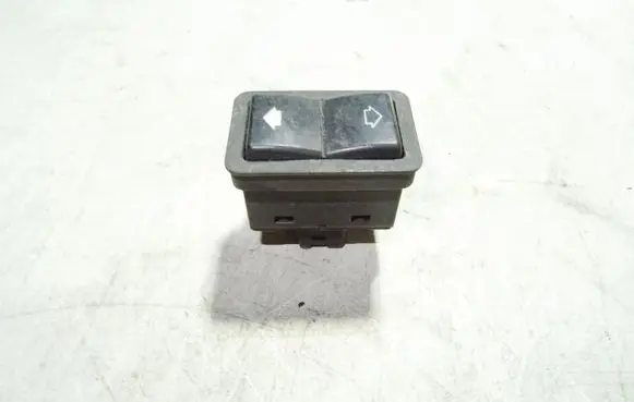 BMW 7 E38 Electric window control switch 8352148