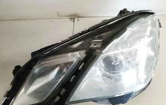 Mercedes-Benz E W212 Headlight/headlamp a2128200161