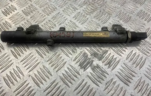 Mercedes-Benz R W251 Fuel main line pipe A6420700695