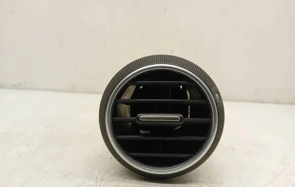 Audi A3 S3 A3 Sportback 8P Dash center air vent grill 8P0820901