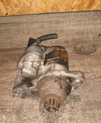 Volkswagen Polo V 6R Starter motor