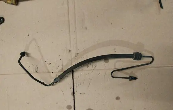 Volkswagen Golf Plus Clutch pipe/line 1K1721465