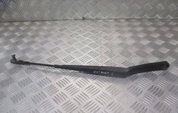 Skoda Octavia Mk2 (1Z) Front wiper blade arm