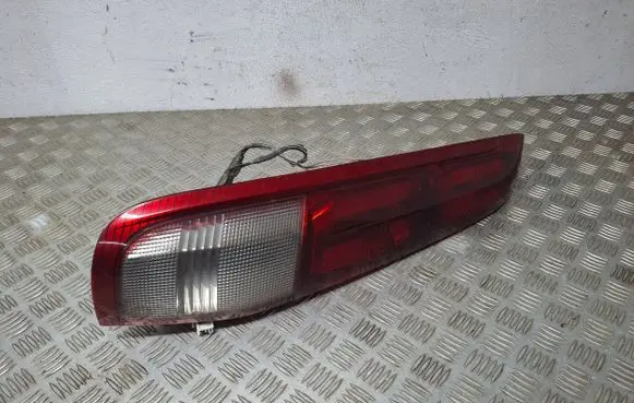 Nissan X-Trail T30 Rear/tail lights B46L