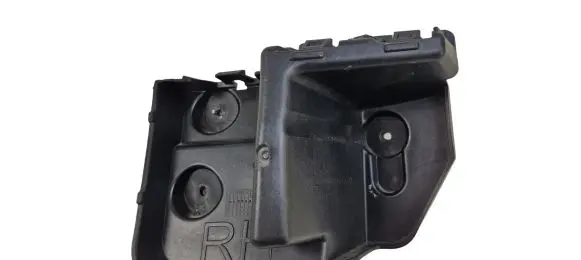 Buick Encore GX I Bumper support mounting bracket corner 42747571