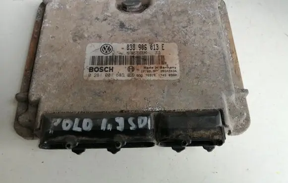 Volkswagen Caddy Engine control unit/module 038906013E 0281001689