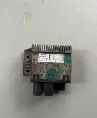 Volkswagen Transporter - Caravelle T5 Coolant fan relay 7H0919506F