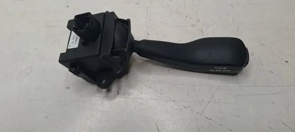 BMW 3 E46 Indicator stalk 01104010 8363668K