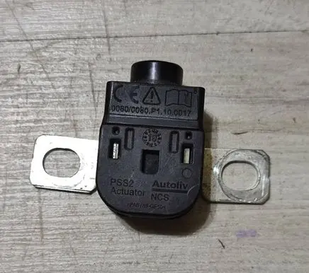 Mercedes-Benz A W177 Battery relay fuse N000000008776