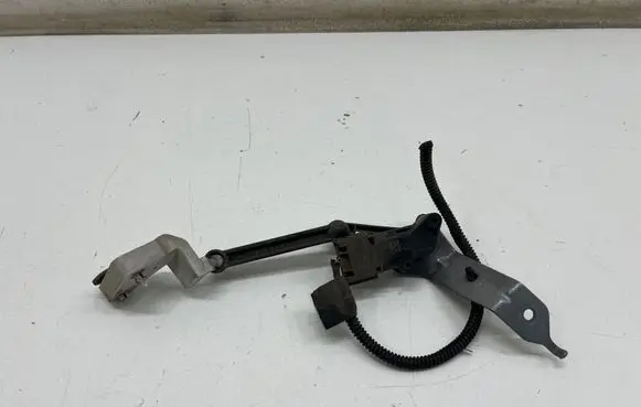 BMW 3 G20 G21 Headlight/headlamp level sensor 6895466