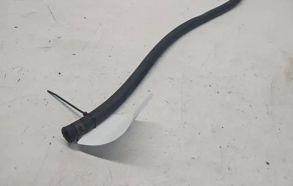 Opel Astra H Engine coolant pipe/hose 