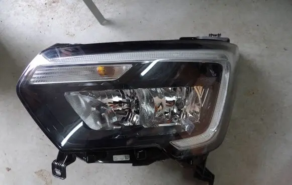 Renault Master III Headlight/headlamp 260607867R 0021113004 366900804