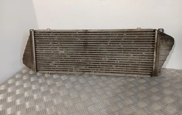 Mercedes-Benz Sprinter W901 W902 W903 W904 Intercooler radiator A9015010701