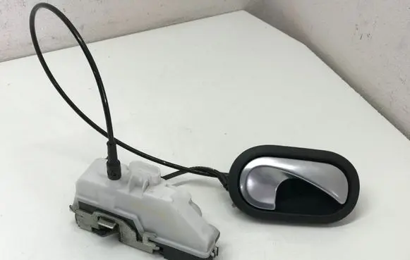Renault Scenic II - Grand scenic II Front door lock 119121 1710071338D1